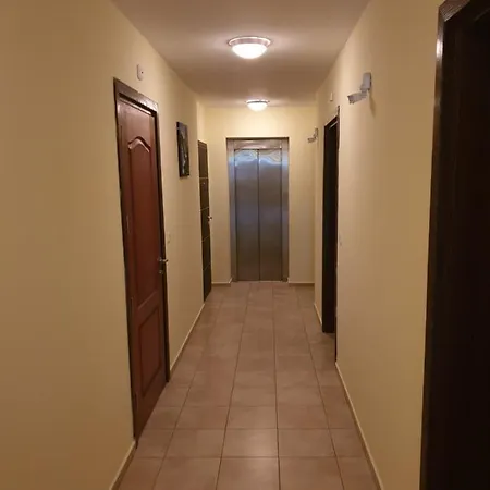 شقة Fregata